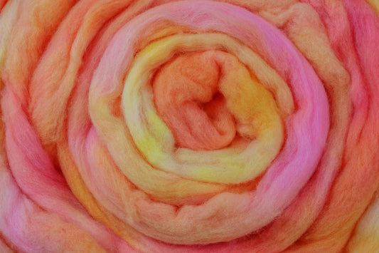 Merino hand dyed roving, combed top - 4 oz