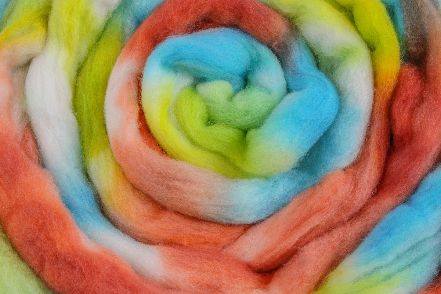 Merino hand dyed roving, combed top - 4 oz