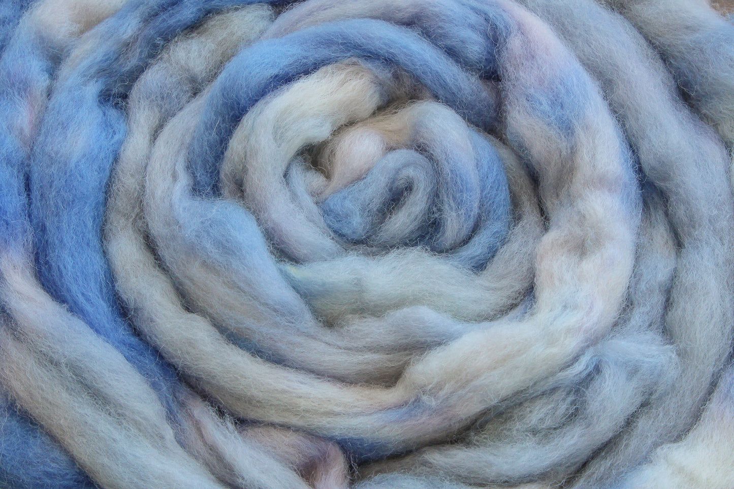 Corriedale Cross hand dyed roving, combed top - 4 oz