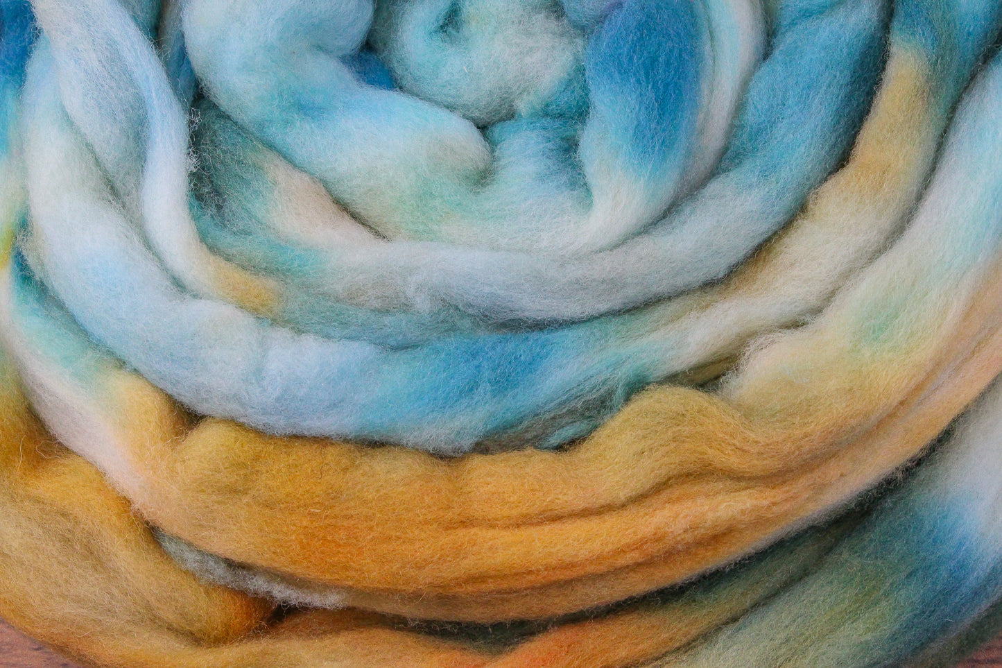 Targhee hand dyed roving, combed top - 4 oz