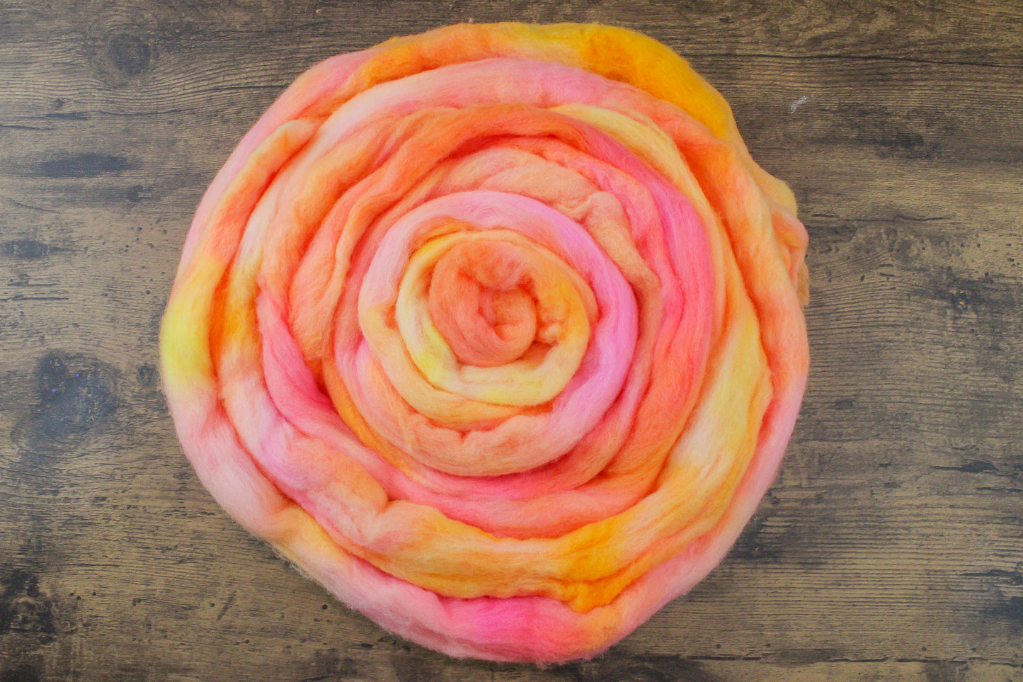 Targhee hand dyed roving, combed top - 4 oz