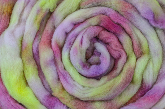 Merino hand dyed roving, combed top - 4 oz