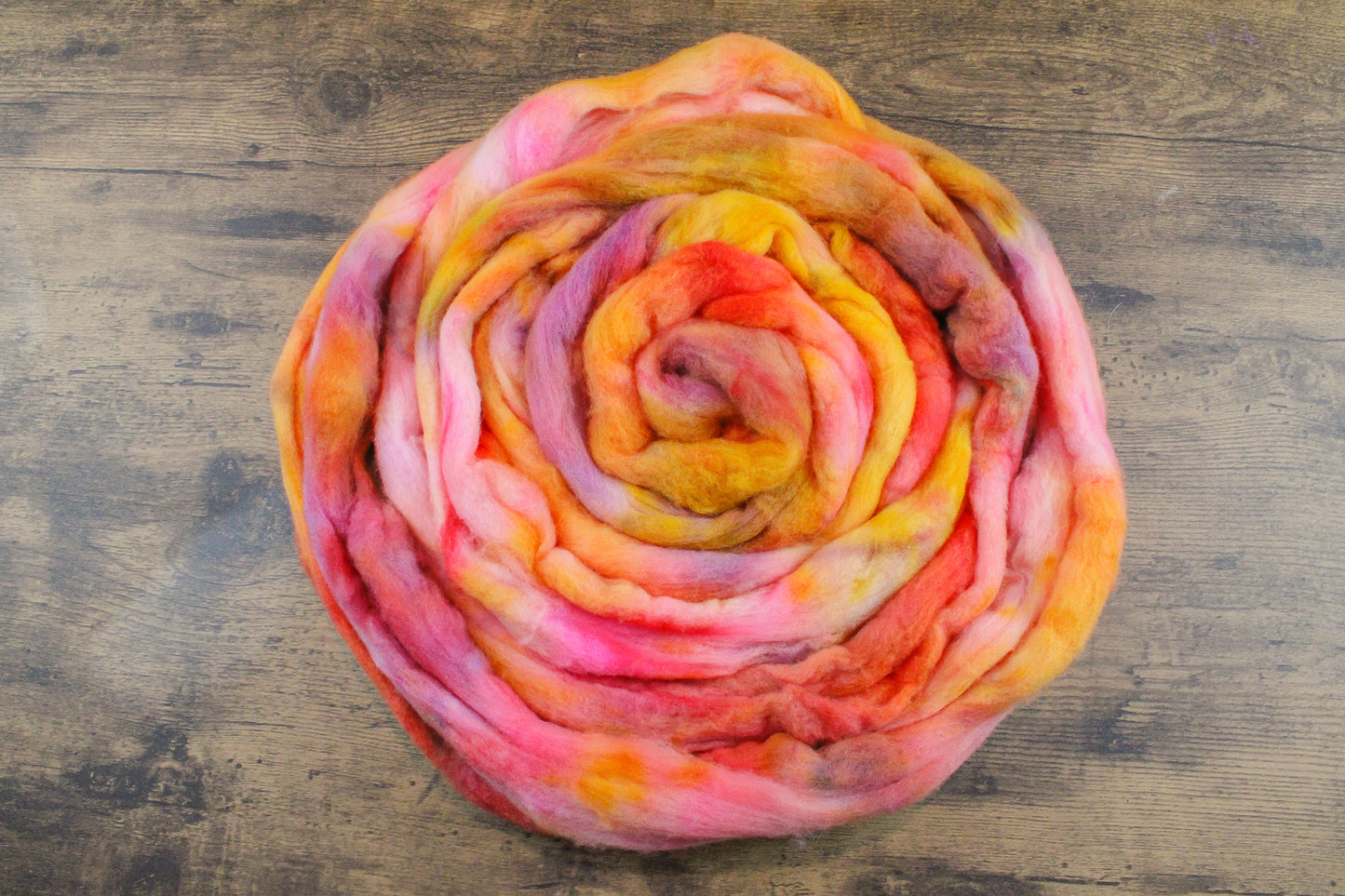 Merino hand dyed roving, combed top - 4 oz