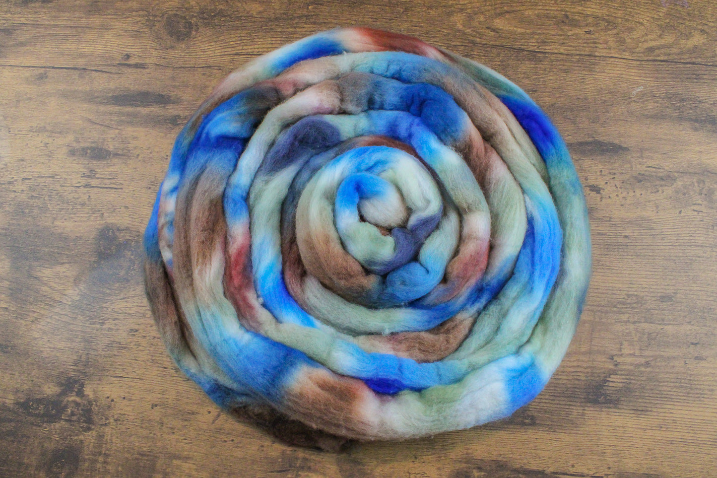 Merino hand dyed roving, combed top - 4 oz