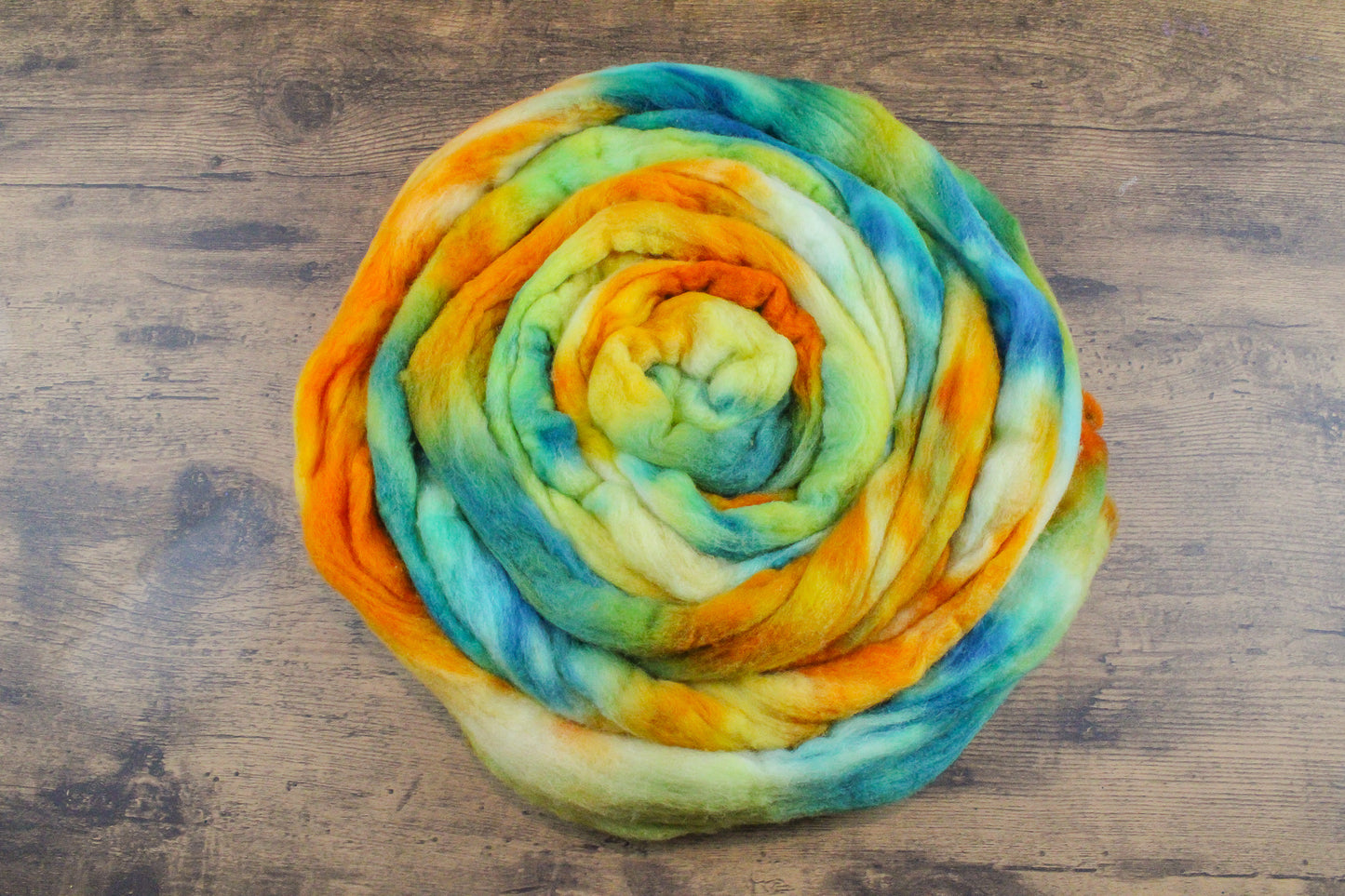 Merino hand dyed roving, combed top - 4 oz