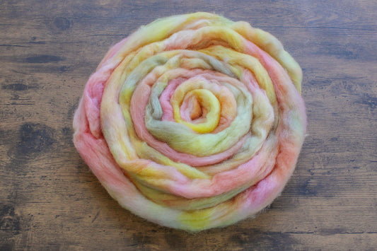 Corriedale Cross hand dyed roving, combed top - 4 oz