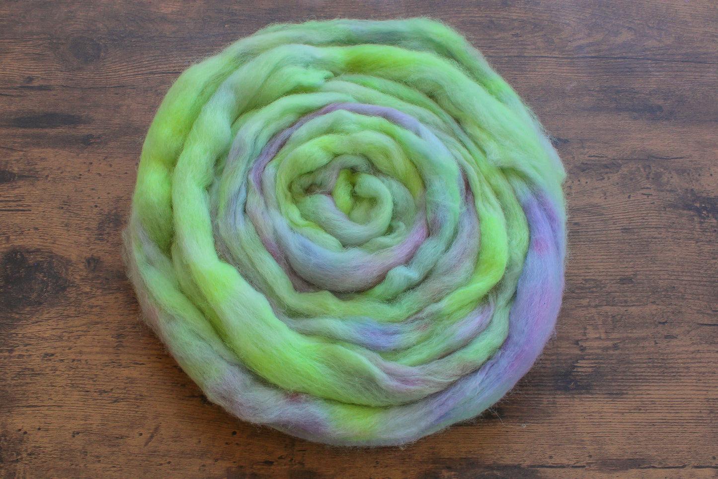 Corriedale Cross hand dyed roving, combed top - 4 oz