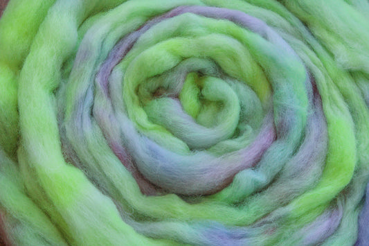 Corriedale Cross hand dyed roving, combed top - 4 oz
