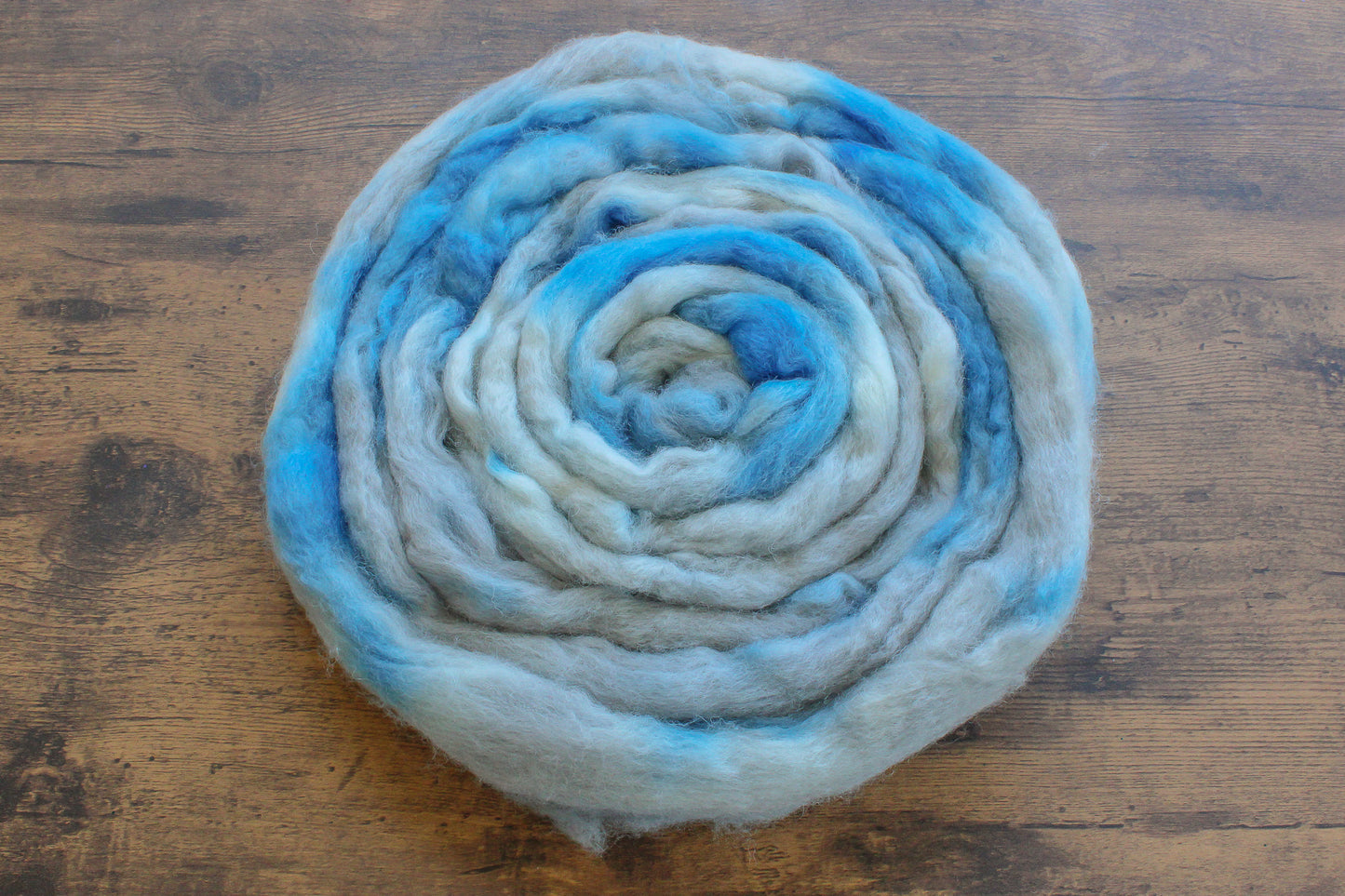 Corriedale Cross hand dyed roving, combed top - 4 oz