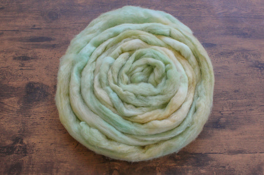 Corriedale Cross hand dyed roving, combed top - 4 oz