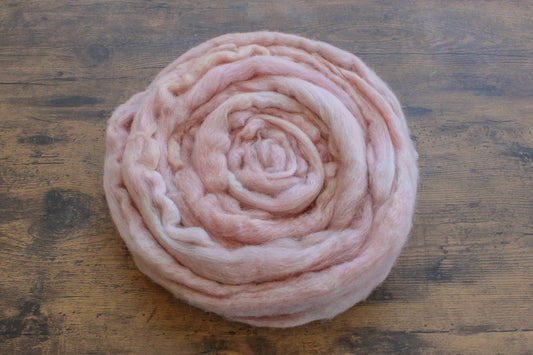 Corriedale Cross hand dyed roving, combed top - 4 oz