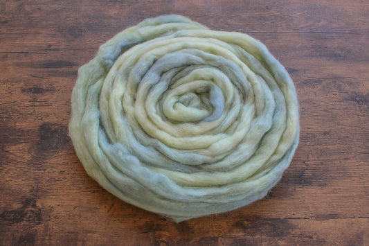 Corriedale Cross hand dyed roving, combed top - 4 oz